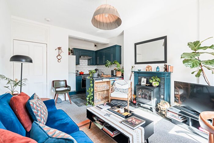 1 Bedroom Flat For Sale In / Easter Road, Edinburgh, EH6