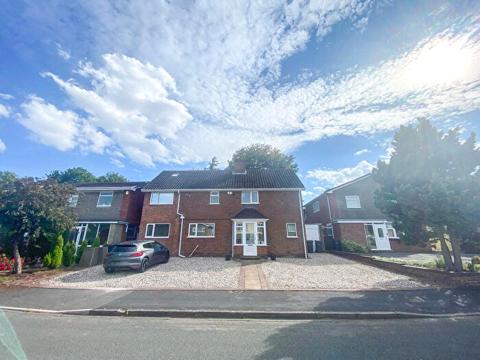 4 Bedroom Detached House For Sale In Grendon Drive, Sutton Coldfield, Birmingham, B73