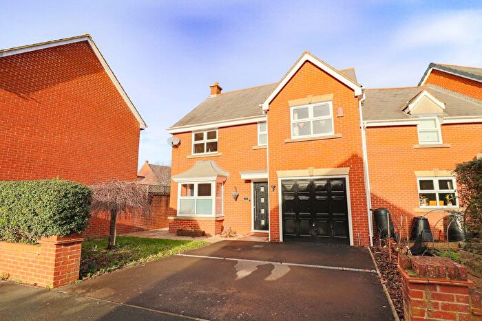4 Bedroom Link Detached House For Sale In Longridge Way, Weston-Super-Mare, BS24