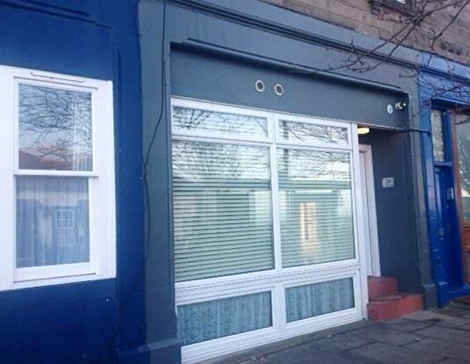 2 Bedroom Apartment To Rent In Trinity Crescent, Edinburgh, EH5