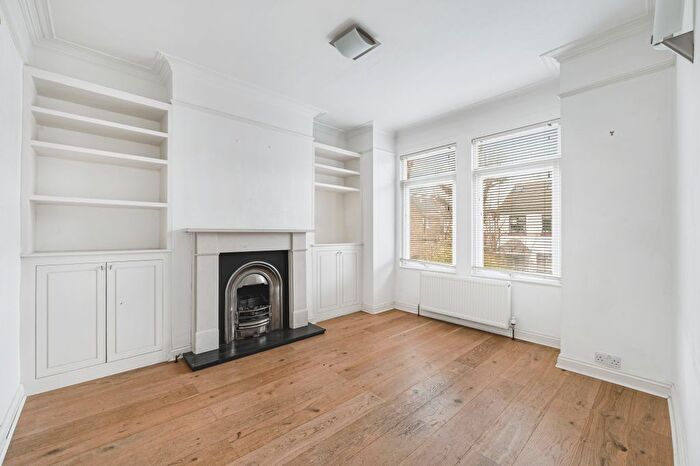 3 Bedroom Flat To Rent In Ealing Park Gardens, Ealing, London, W5