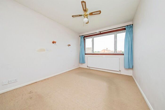3 Bedroom End Of Terrace House For Sale In Oxford Close, Great Cornard, Sudbury, CO10