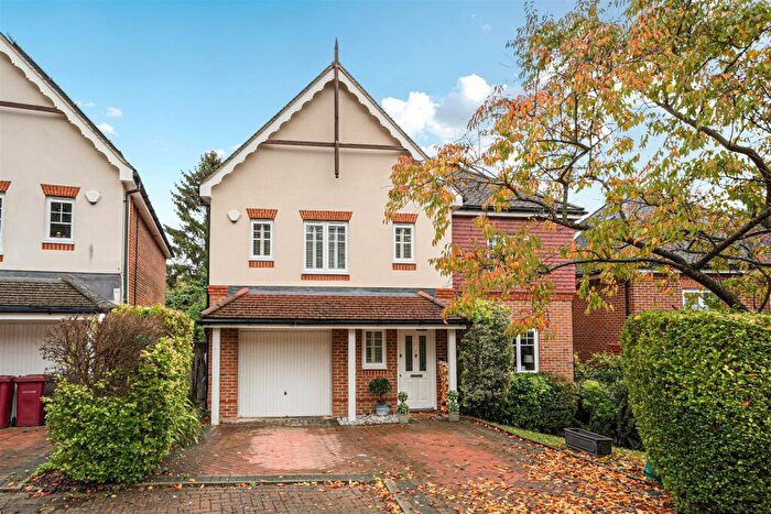 5 Bedroom Detached House For Sale In Charlotte Close, Caversham, Reading, RG4