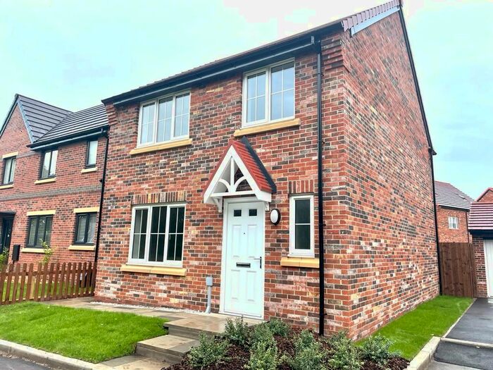 4 Bedroom Property To Rent In Chillingham Road, Winsford, CW7