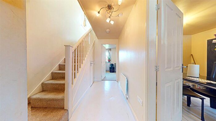 3 Bedroom End Of Terrace House For Sale In Capella Drive, Manchester, M11