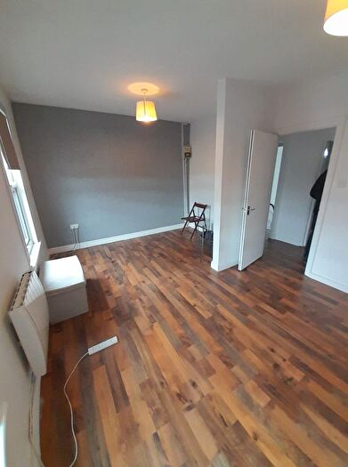 1 Bedroom Flat To Rent In Ilford Lane, Ilford, IG1