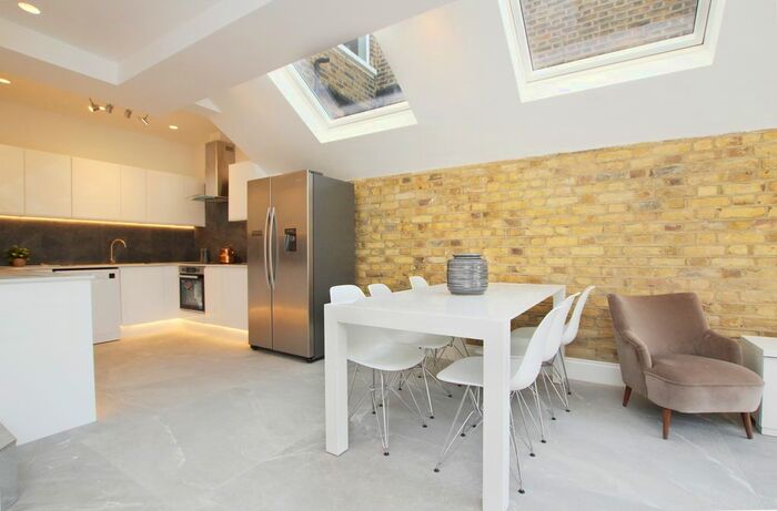 6 Bedroom Terraced House To Rent In Edithna Street, London, SW9