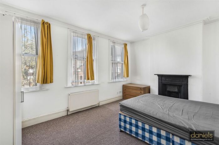 3 Bedroom End Terrace House For Sale In Herga Road, Harrow, HA3