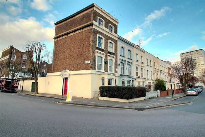 3 Bedroom Maisonette To Rent In Caedmon Road, Top Floor Flat, Holloway Road, London, N7