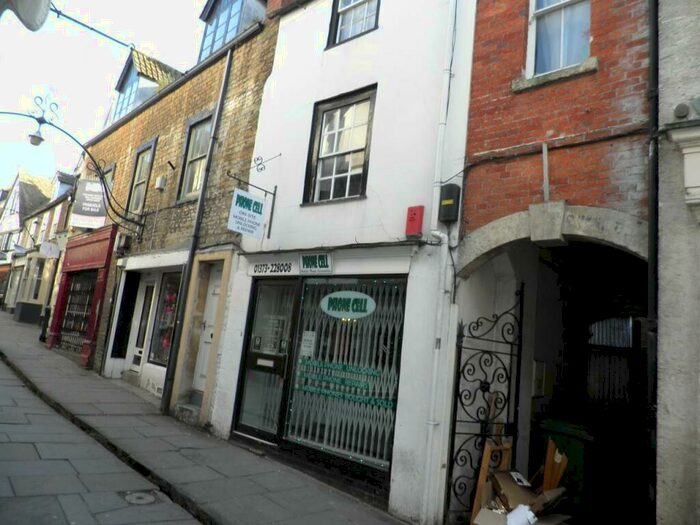 2 Bedroom Flat To Rent In Cheap Street, Frome, Somerset, BA11