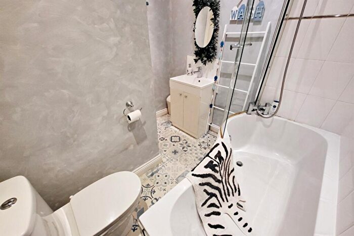 1 Bedroom Flat For Sale In Bournemouth, BH2