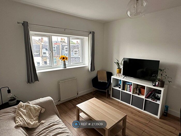 1 Bedroom Flat To Rent In Dulwich Road, London, SE24