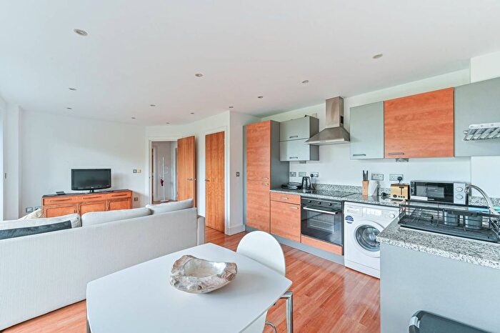 1 Bedroom Flat For Sale In Denmark Hill, Denmark Hill, London, SE5