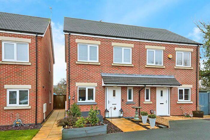 2 Bedroom Semi-Detached House For Sale In Headstock Drive, Castle Gresley, Swadlincote, DE11