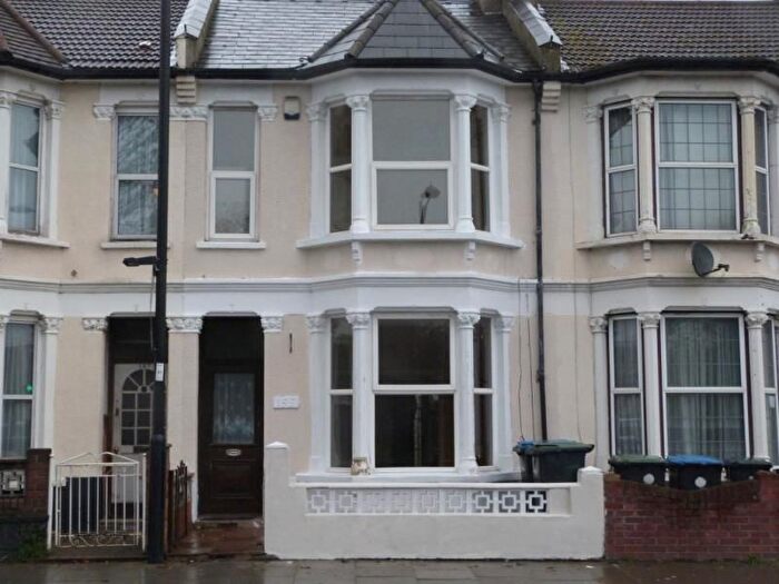 4 Bedroom Property To Rent In Silver Street, Edmonton, N18