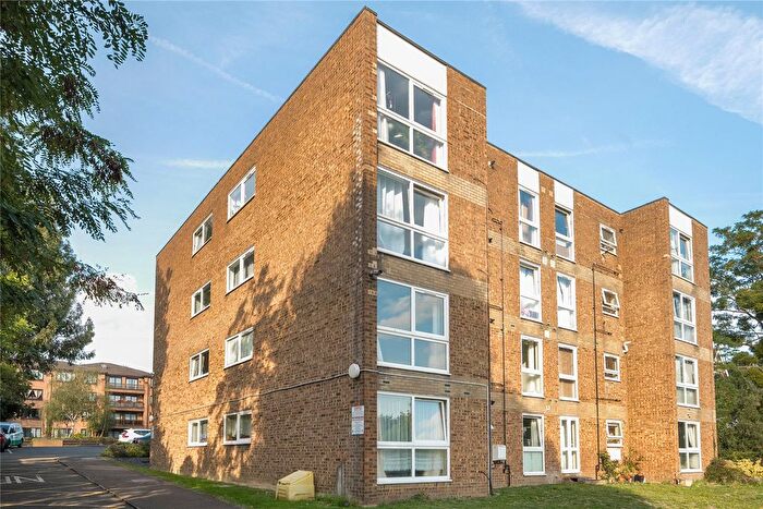 2 Bedroom Flat For Sale In Widmore Road, Bromley, BR1