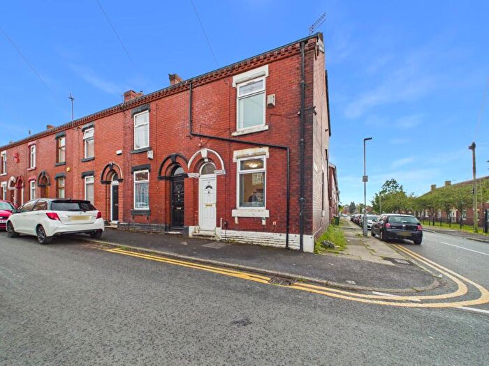 2 Bedroom Terraced House For Sale In Russell Street, Ashton-under-Lyne, Greater Manchester, OL6
