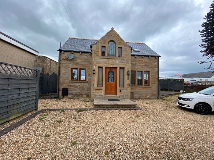2 Bedroom Detached House For Sale In New Hey Road, Salendine Nook, Huddersfield, HD3