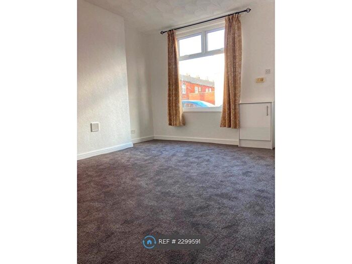 2 Bedroom Terraced House To Rent In Hengist Street, Bolton, BL2