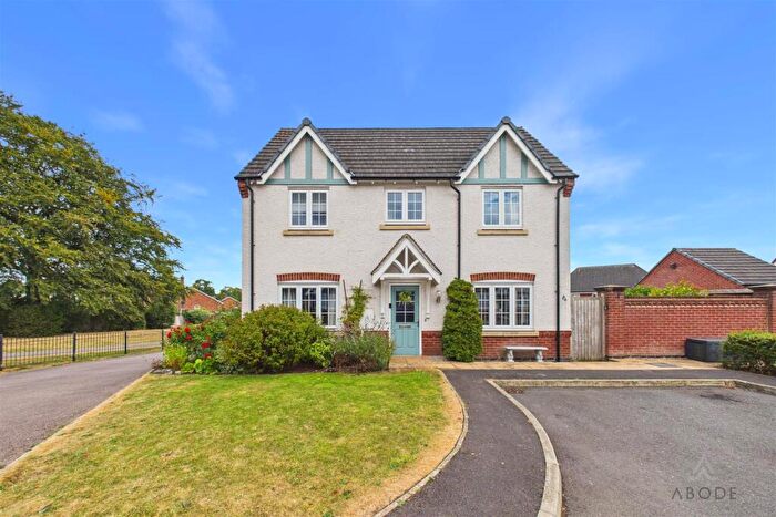 3 Bedroom Detached House For Sale In Saxon Close, Ashbourne, Derbyshire, DE6
