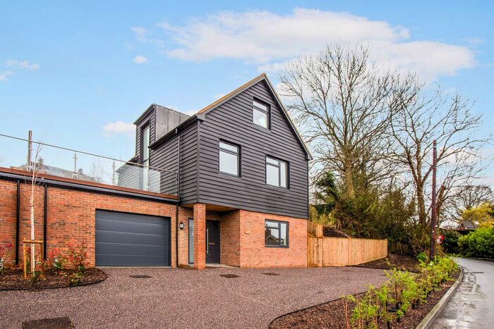 3 Bedroom Link Detached House For Sale In Criers Lane, Five Ashes, TN20