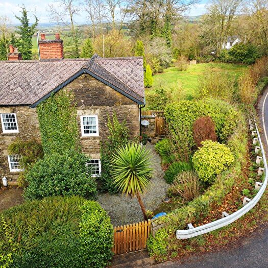3 Bedroom End Of Terrace House To Rent In Maryland Cottages, Washaway, Bodmin, Cornwall, PL30