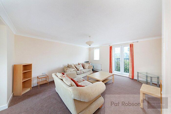 2 Bedroom Apartment To Rent In Chillingham Road, Heaton, Newcastle Upon Tyne, NE6