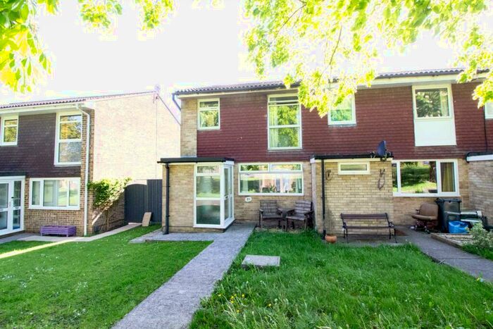 3 Bedroom End Of Terrace House To Rent In Farley Close, Frome, BA11