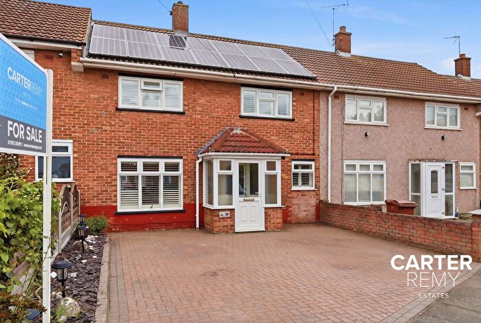 3 Bedroom Terraced House For Sale In Prince Phillip Avenue, Grays, RM16
