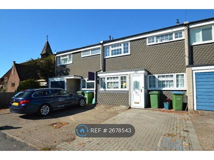 4 Bedroom Terraced House To Rent In Molesey Road, Hersham, Walton-On-Thames, KT12
