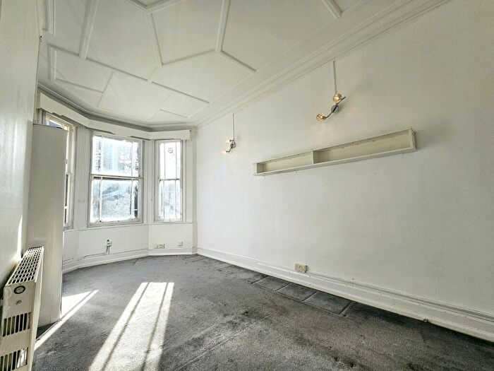 1 Bedroom Flat To Rent In Widmore Road, Bromley, BR1