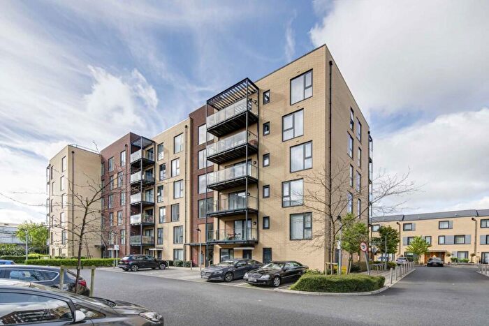 2 Bedroom Flat To Rent In Silverworks Close, London, NW9