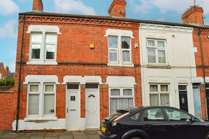 2 Bedroom Terraced House For Sale In Oxford Road, Clarendon Park, Leicester, LE2
