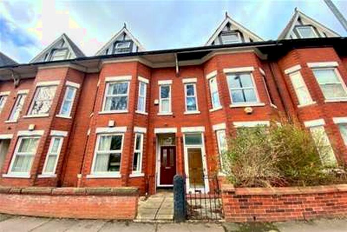 2 Bedroom House To Rent In Platt Lane, Fallowfield, M14