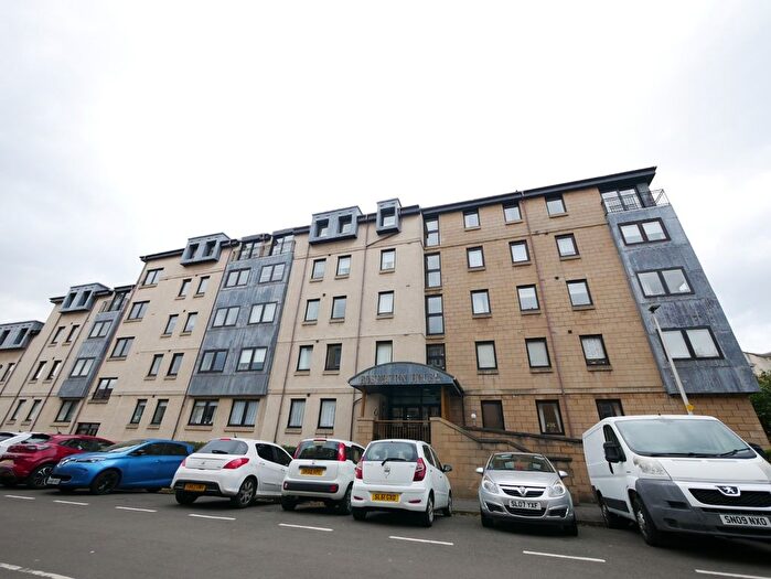 1 Bedroom Flat To Rent In Roseburn Drive, Roseburn, Edinburgh, EH12