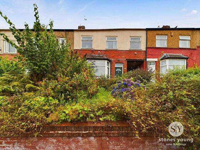3 Bedroom Terraced House For Sale In Rockcliffe Street, Blackburn, BB2