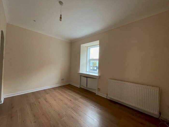 1 Bedroom Flat To Rent In Sunnyside Road, Coatbridge, North Lanarkshire