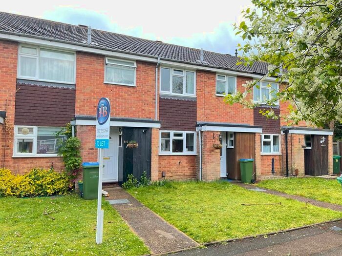 3 Bedroom Property To Rent In Willowhayne Drive, Walton-On-Thames, KT12