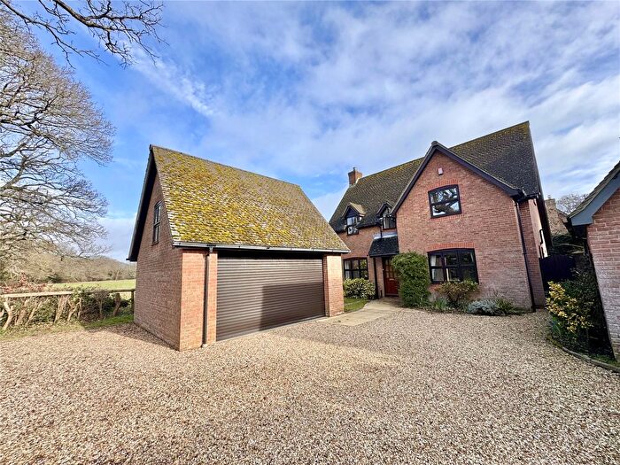 3 Bedroom Detached House For Sale In Centre Lane, Everton, Lymington, SO41