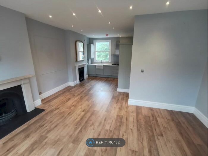 2 Bedroom Flat To Rent In Saltram Crescent, London, W9