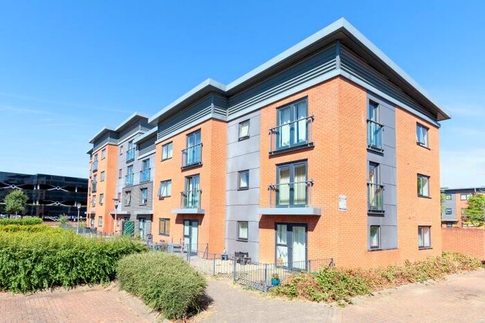 2 Bedroom Apartment To Rent In Marshall Road, Banbury, OX16