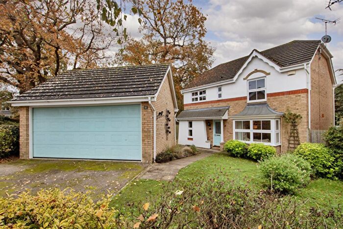 4 Bedroom Detached House For Sale In The Spinney, Tonbridge, TN9