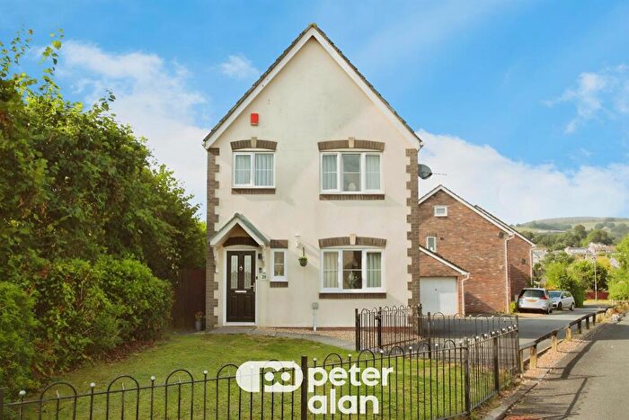 3 Bedroom Detached House For Sale In Lon Yr Ysgol, Bedwas, Caerphilly, CF83