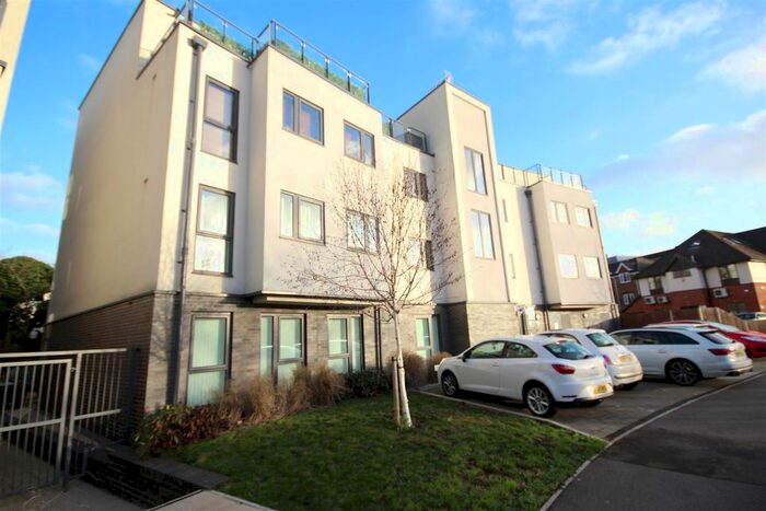 1 Bedroom Flat To Rent In Bradfield Close, Woking, GU22