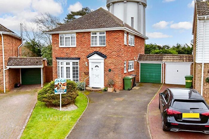 3 Bedroom Detached House For Sale In Dane Court, Coxheath, Maidstone, Kent, ME17