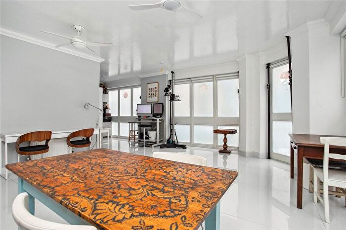 1 Bedroom Flat For Sale In Cheshire Street, London, E2