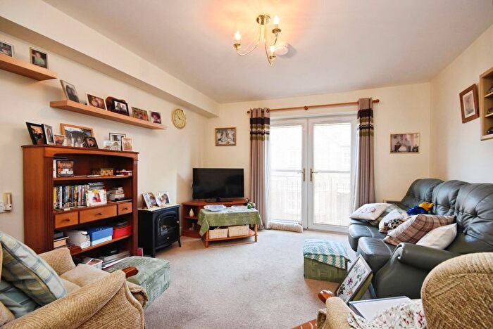 2 Bedroom Flat For Sale In Tabor Place, Braintree, CM7