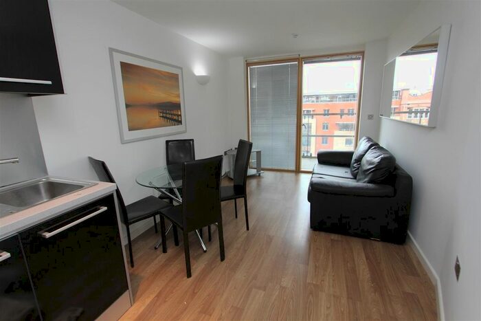 2 Bedroom Flat To Rent In Wellington Street, Leeds, LS1
