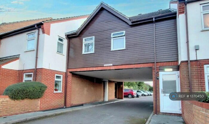 2 Bedroom Flat To Rent In Brancaster Court, Wisbech, PE13