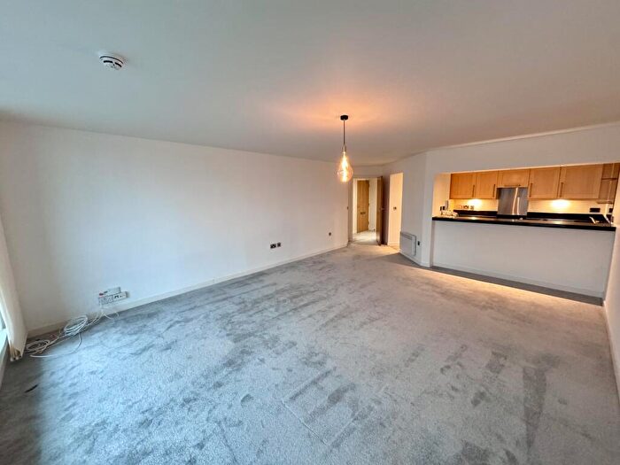 2 Bedroom Apartment To Rent In River Crescent, Waterside Way, NG2